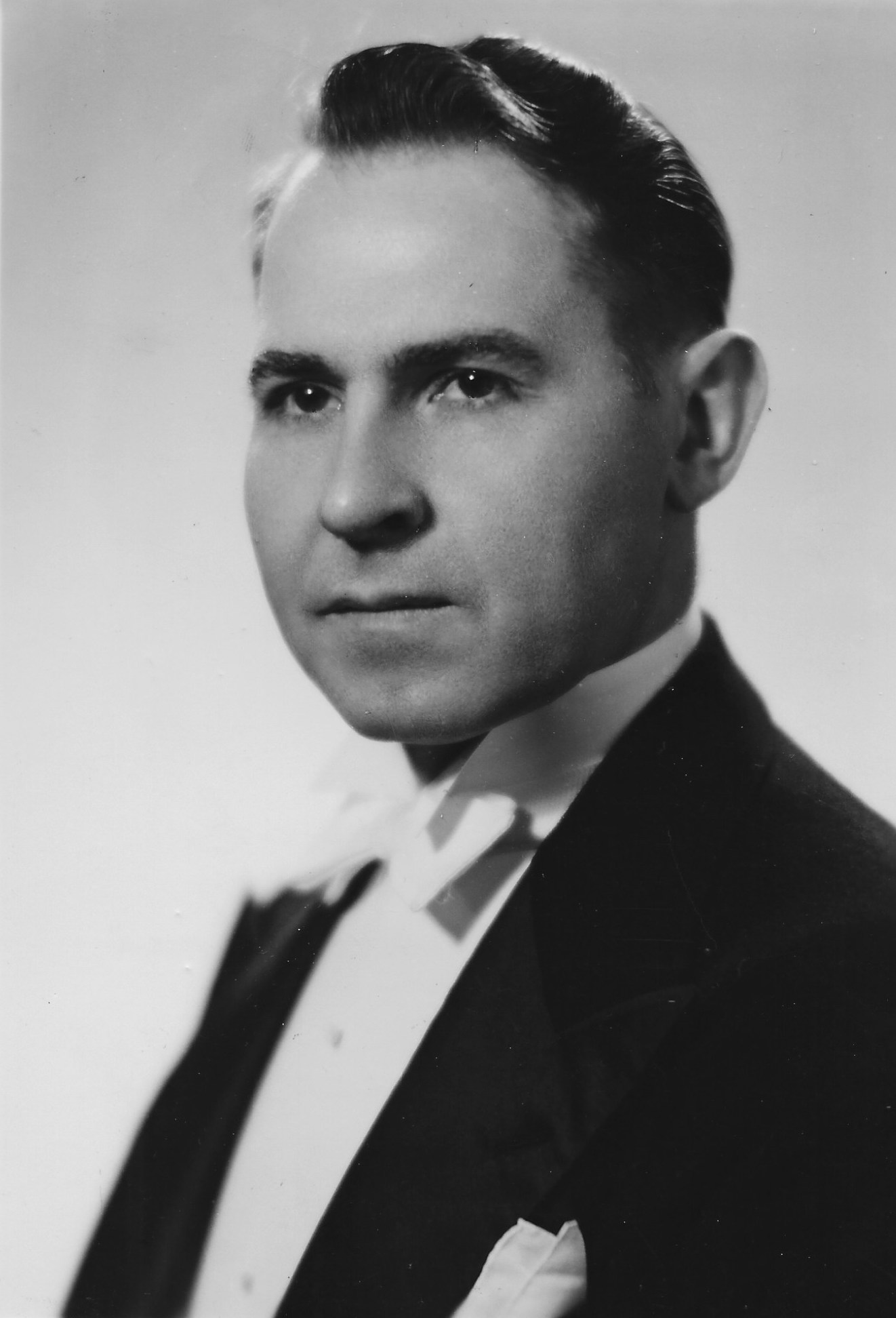 Albertbeckportrait2.jpeg